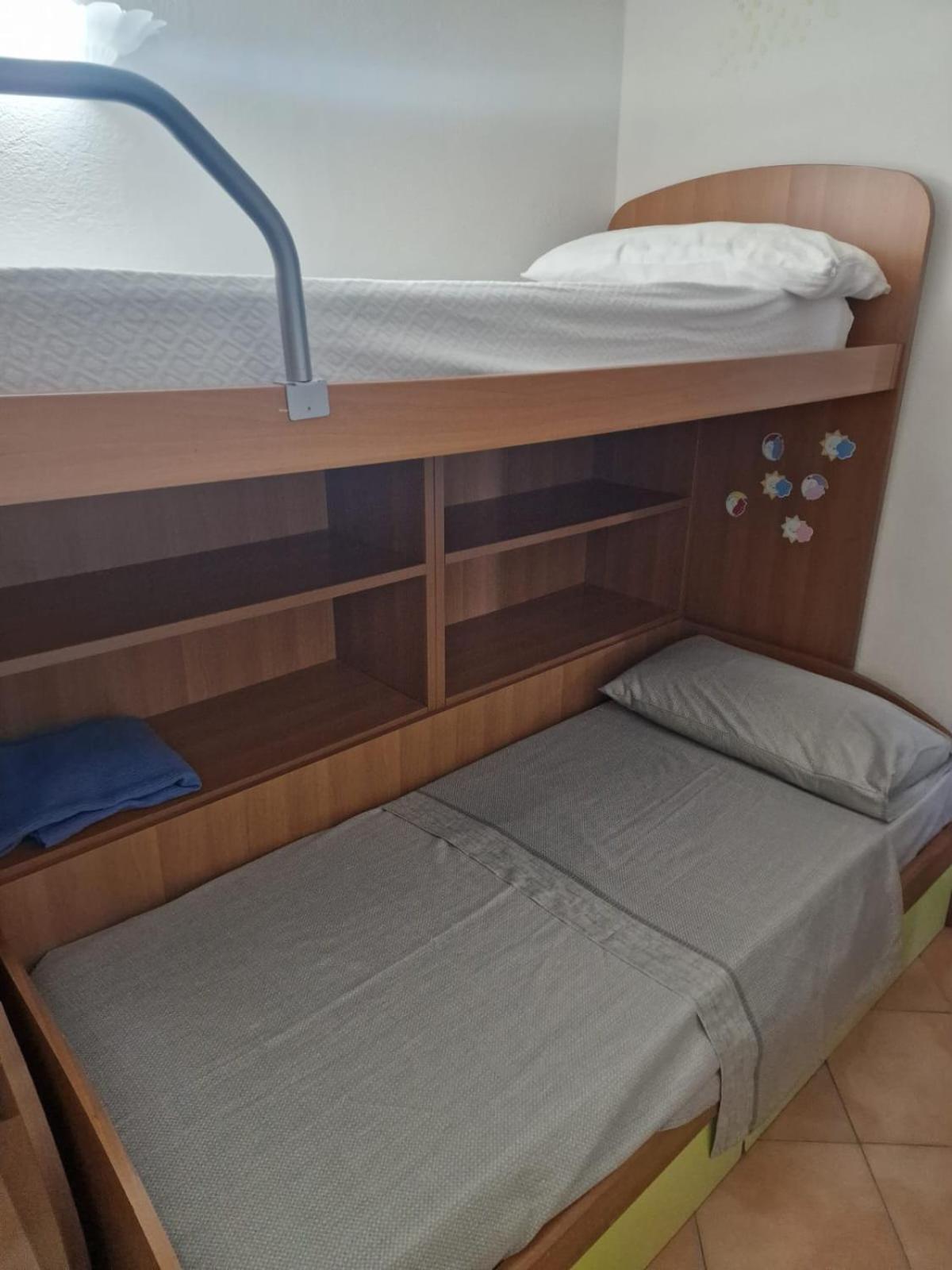 Appartamento Cala Reale, Piano Terra Marinella  Exteriér fotografie